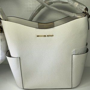 MICHAEL KORS BEDFORD MED. BUCKET LEATHER SHOULDER